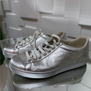 Gucci Interlocking G logo Metallic Silver Women's Sneakers